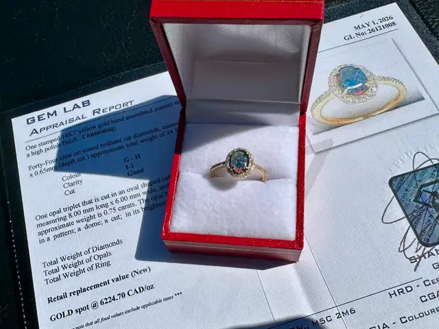 #816 - 14kt Gold, Opal & Diamond Ring, Size 6 - Photo 2