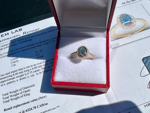 #816 - 14kt Gold, Opal & Diamond Ring, Size 6 - Photo 3