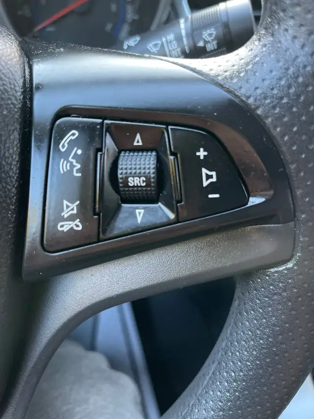 2016 Chevrolet Cruze Limited LT - Photo 3