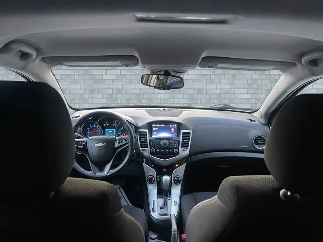 2016 Chevrolet Cruze Limited LT - Photo 9