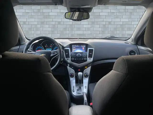 2016 Chevrolet Cruze Limited LT - Photo 10