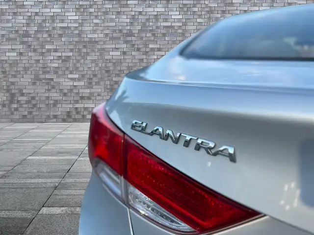 2012 Hyundai Elantra GL - Photo 9
