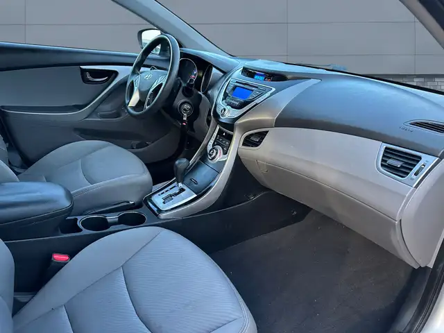 2012 Hyundai Elantra GL - Photo 15