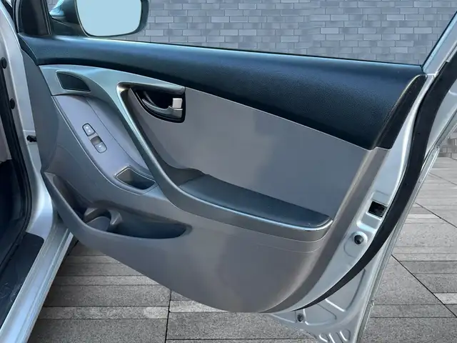 2012 Hyundai Elantra GL - Photo 18