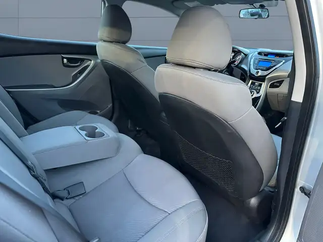 2012 Hyundai Elantra GL - Photo 23