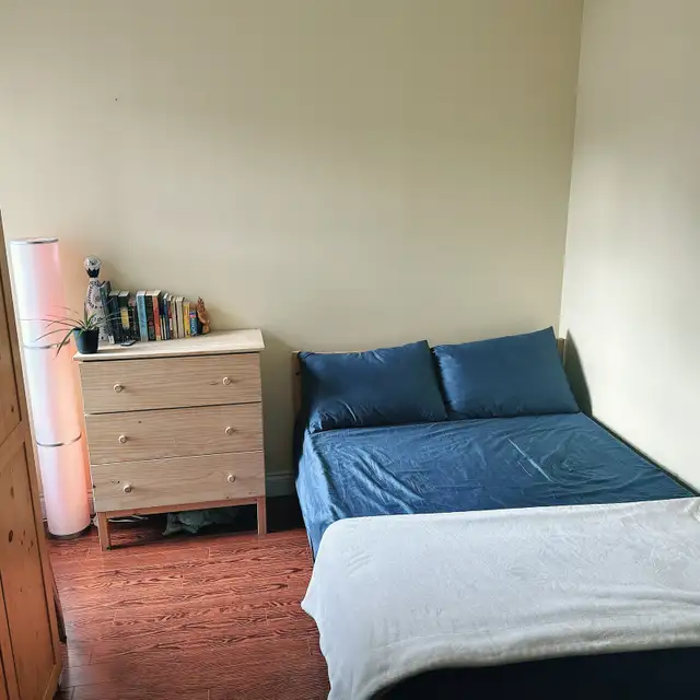 short term room for rent - Photo 2