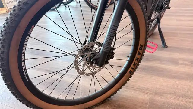 Refurbished Shred Surface 604 eBike - Photo 5