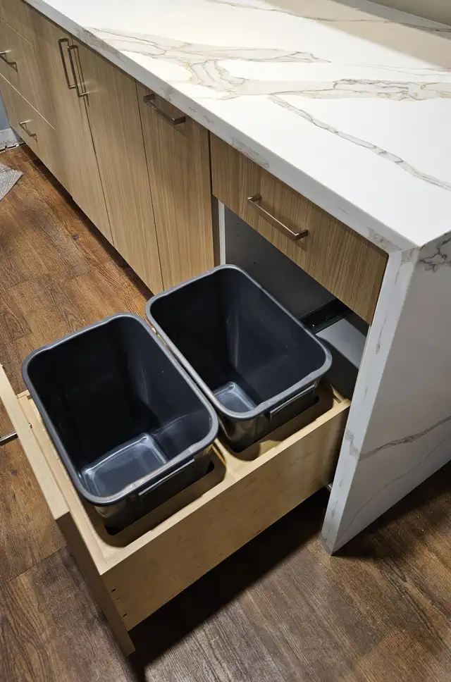 MAPLE SOLID WOOD & HDF KITCHEN CABINETS — BEST PRICE GUARANTEED! - Photo 4