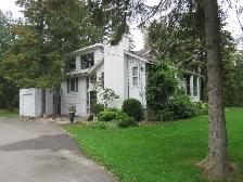 Rooms for rent in Retreat Style Home
