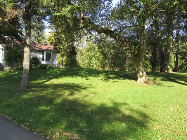 Rooms for rent in Retreat Style Home - Photo 2