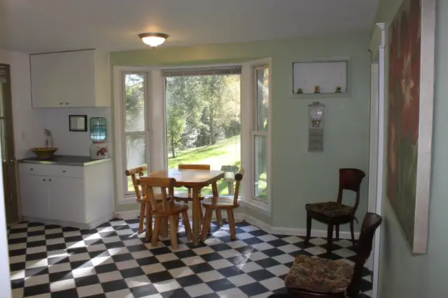 Rooms for rent in Retreat Style Home - Photo 10