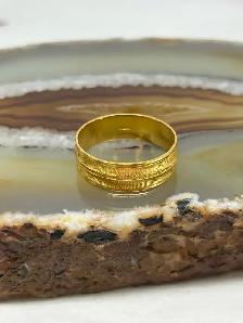 Textured 22K band - Photo 6