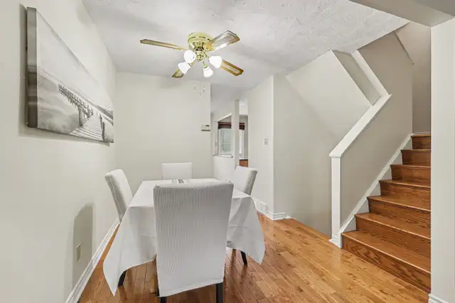 3 bedroom end-unit w/easy access to Hwy 174 - Photo 3