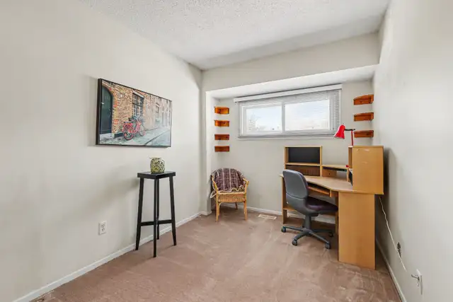 3 bedroom end-unit w/easy access to Hwy 174 - Photo 7