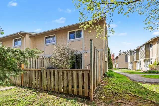 3 bedroom end-unit w/easy access to Hwy 174 - Photo 9
