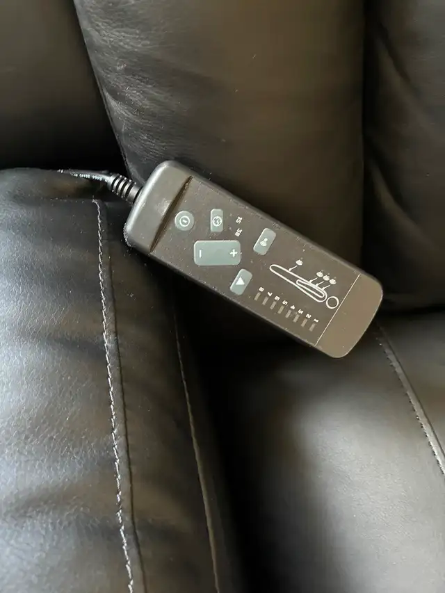 2 year old vibrating recliner - Photo 2