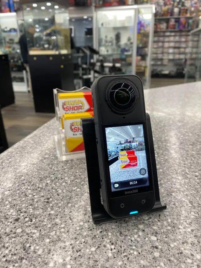Insta360 X5 - Waterproof 8K 360° Camera