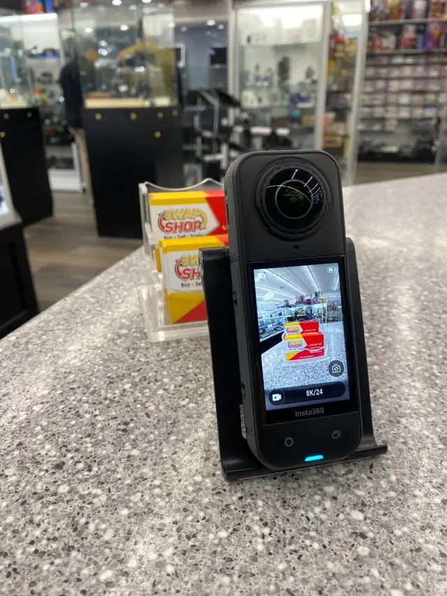 Insta360 X5 - Waterproof 8K 360° Camera - Photo 2