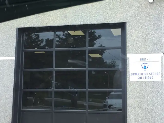 RESIDENTIAL COMMERCIAL WINDOW TINTING WE INSTALLED - Photo 2