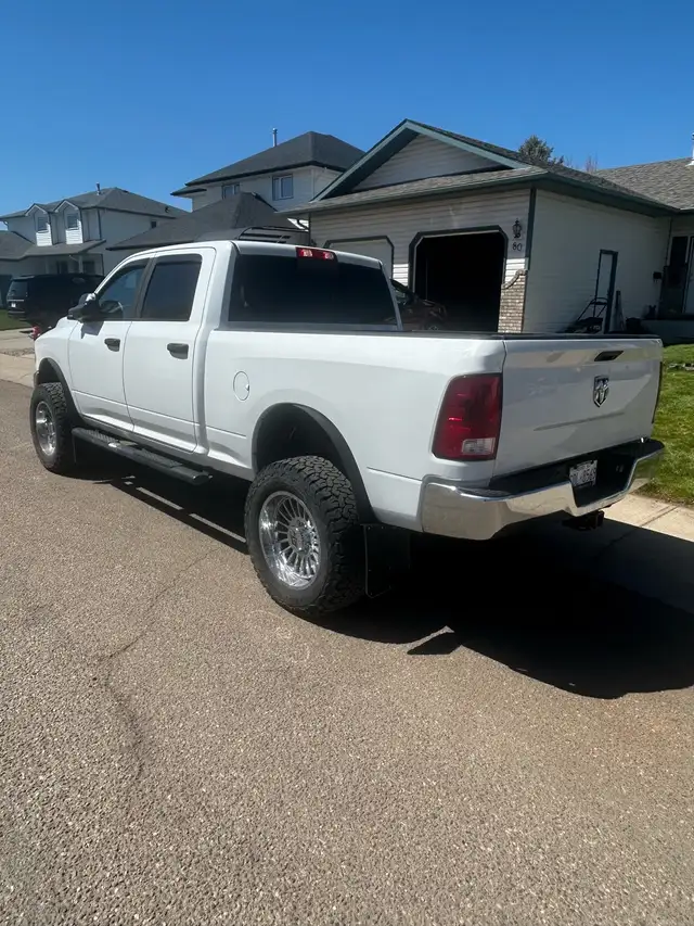 2016 Ram 3500 SLT - Photo 7
