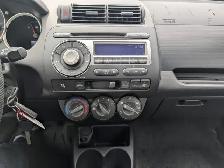 2007 Honda Fit 5 Spd Manual • Low Kms - Photo 14