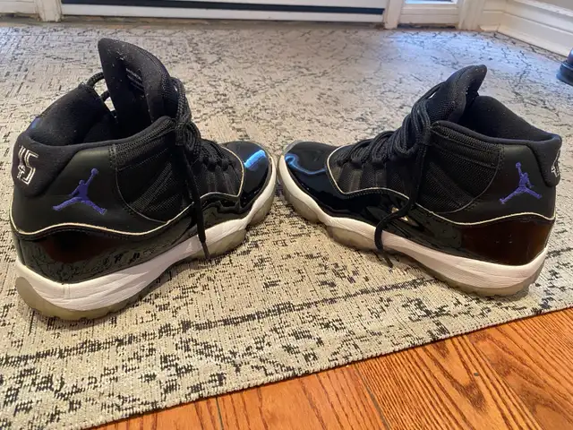 Air Jordan 11 Retro "Space Jam" 2016 —Size 8.5 Men’s — Authentic - Photo 2