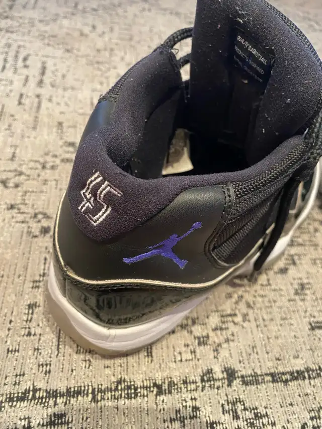 Air Jordan 11 Retro "Space Jam" 2016 —Size 8.5 Men’s — Authentic - Photo 3