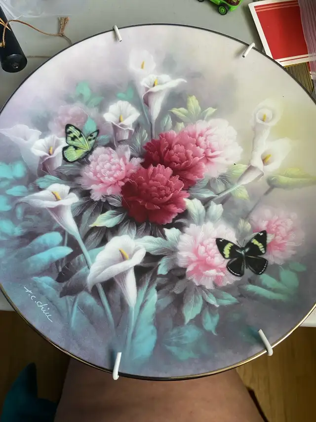Edwin M. Knowles Collector Plates - Photo 3