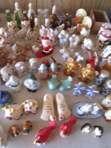 SALT  AND  PEPPER  SHAKERS  SETS