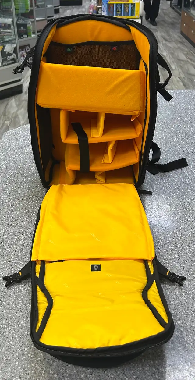 Vanguard Camera Backpack - Photo 2
