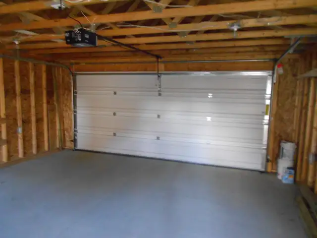3 Bedroom, two-story whole house for rent Stonebridge, Saskatoon - Photo 12