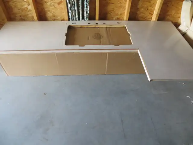 KITCHEN COUNTERTOPS