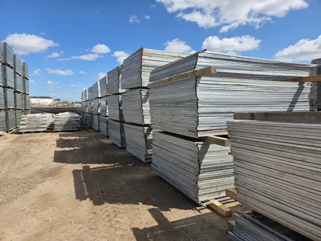 CLEARANCE - 6' High Standard Temporary Fence Panel Sets - Photo 2