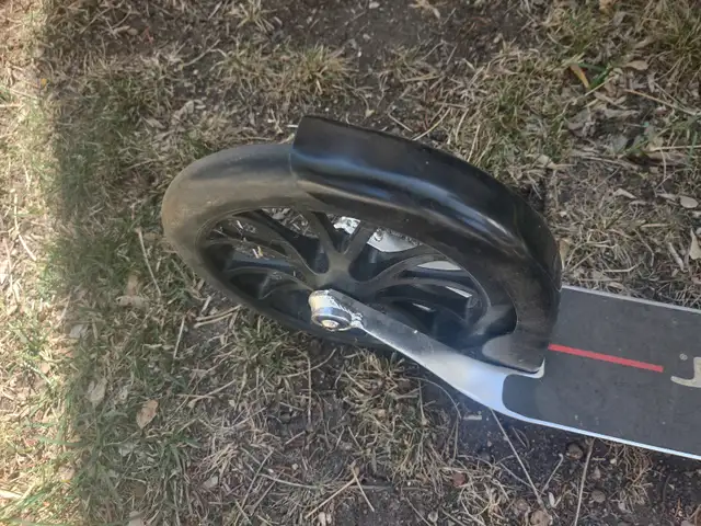 Scooter - Made by Razor - Photo 3