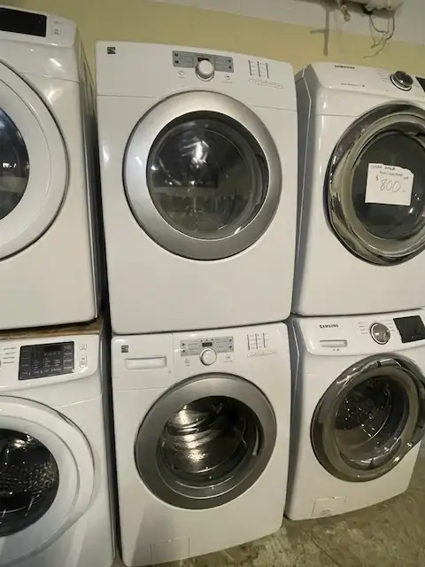 Laveuse sécheuse frontales blanches Kenmore ( remis a neuf )