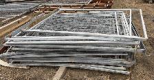 CLEARANCE - Temporary fence gates (damaged)
