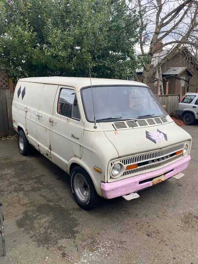 1973 Dodge Tradesman 100 project Van - Photo 9