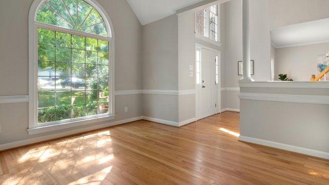 Rental Turnover & Move-Out Cleaning | Hamilton | From $275 - Photo 3