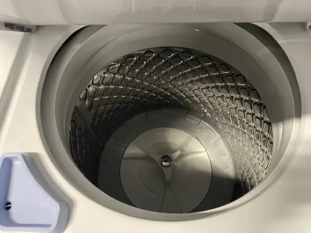 Laveuse sécheuse superposées (stacker) blanches 27'' Frigidaire - Photo 4