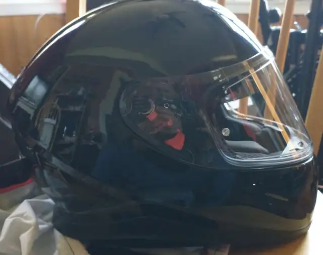 MOTORCYCLE HELMET & JACKET - Photo 2