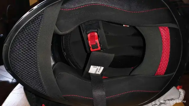 MOTORCYCLE HELMET & JACKET - Photo 5