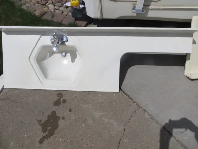 MARBLE VANITY TOP