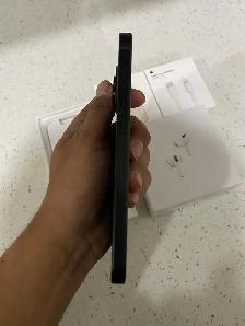 iPhone 15 128GB AirPods/Charger Set/Delivery - Photo 2