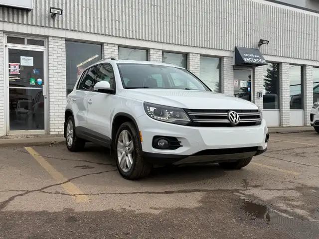 2015 Volkswagen Tiguan| Clean Carfax | All Wheel Drive | Low KMs - Photo 3