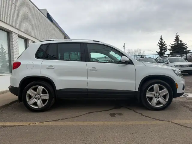 2015 Volkswagen Tiguan| Clean Carfax | All Wheel Drive | Low KMs - Photo 4