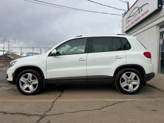 2015 Volkswagen Tiguan| Clean Carfax | All Wheel Drive | Low KMs - Photo 5