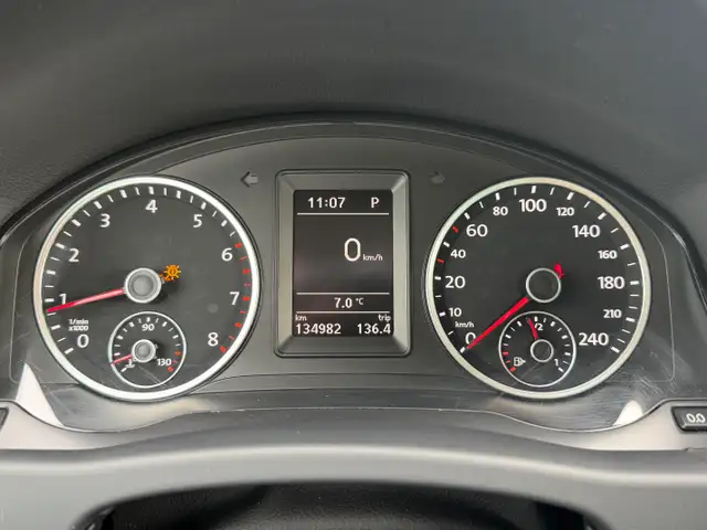 2015 Volkswagen Tiguan| Clean Carfax | All Wheel Drive | Low KMs - Photo 11