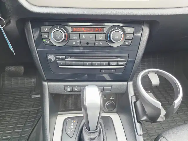 2015 BMW X1 35i AWD Leather Navigation Backup Camera Sunroof - Photo 17