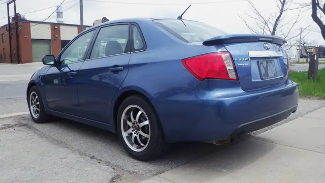 10 SUBARU IMPREZA AWD! AUTO! NAVIGATION! TWO TIRE SETS! - Photo 11