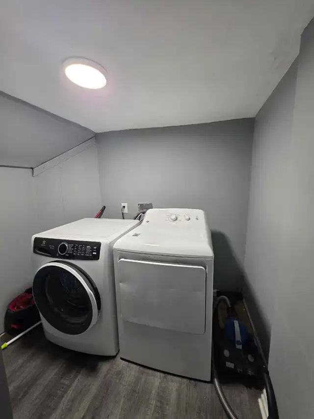 basement for rent - Photo 5